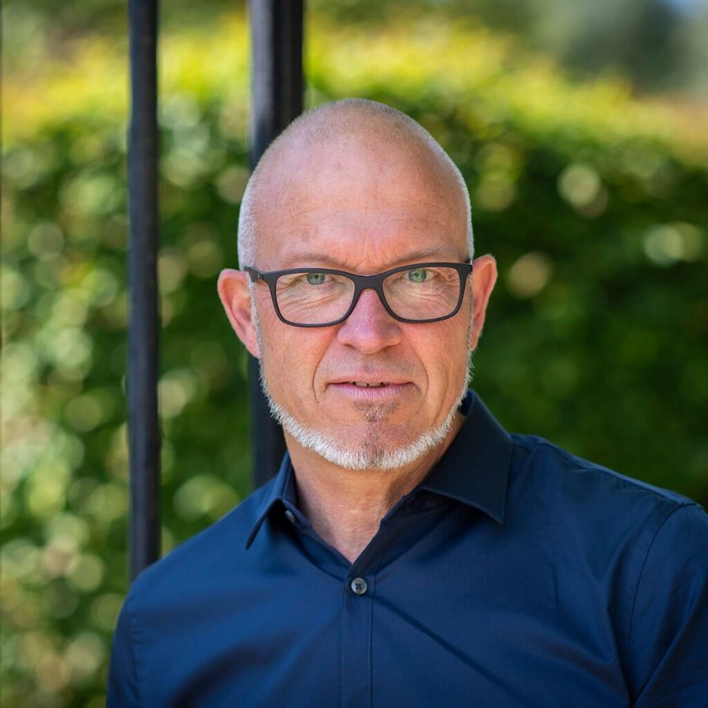 Wie ben ik echt – De Reis naar je Authentieke Kern 4 wie ben ik echt transformatiecoaching en bewustwording in Limburg